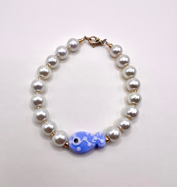 Ella in der Überseeallee